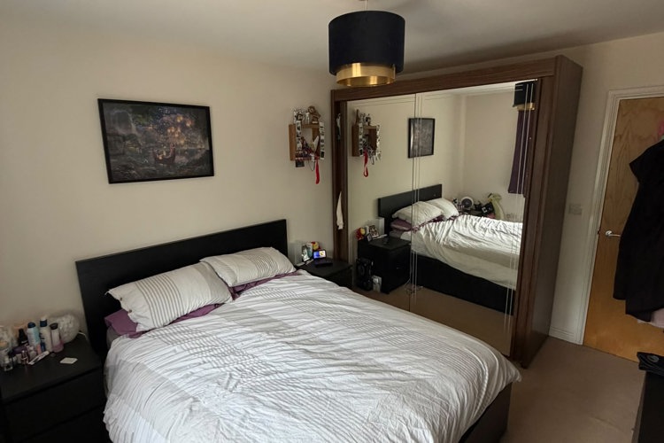 Bedroom 1 (5)