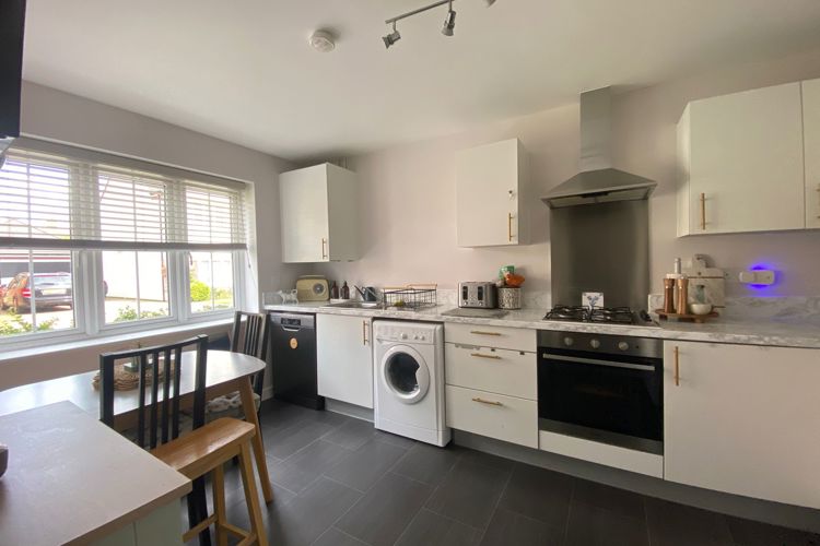 Kitchen (3)