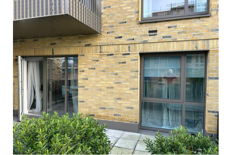 terrace 8 SIr John Cohen Court
