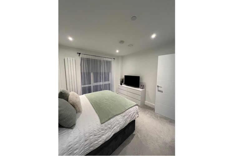 bedroom1 8 SIr John Cohen Court