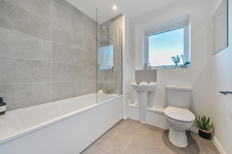 1404588 27 697A607cd4ef7