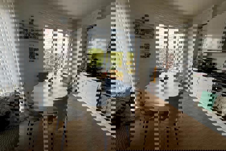 1000018687