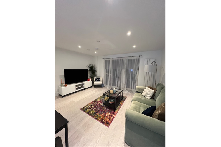 living-area 8 SIr John Cohen Court