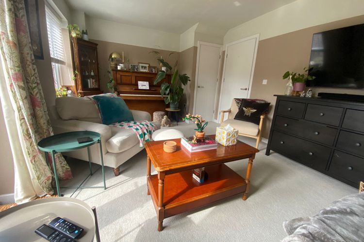 Living Room (1)